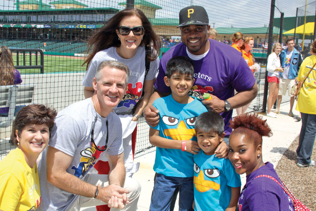 (L-R) Hope for Three founder Darla Farmer with Rangeland Energy President and CEO Chris Keene and his wife Kathy, along with several other happy volunteers and participants at the previous Family Fun Day. Rangeland Energy is returning this year as MVP Presenting Sponsor
