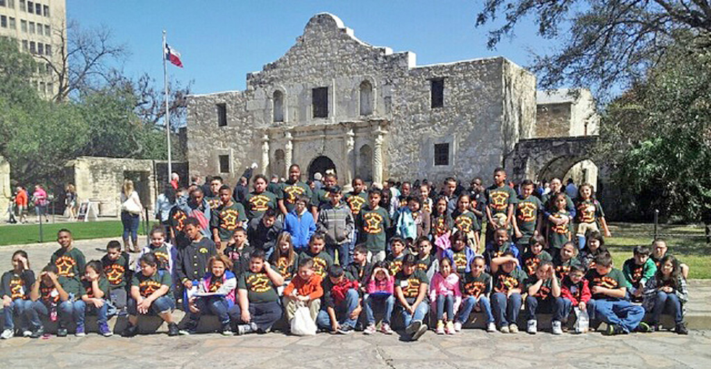 Jackson fourth-grade students enjoy the day at the Alamo.