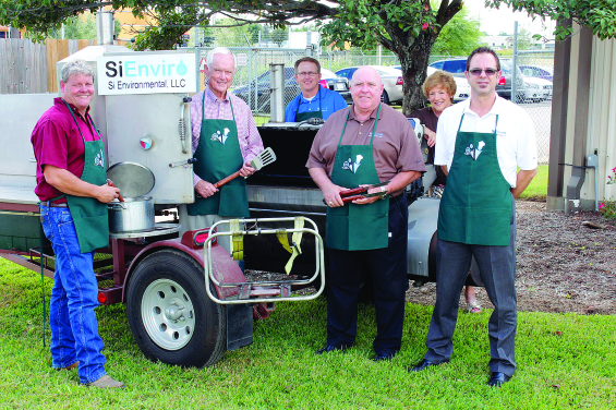 (L-R): Keith Swallers, Charles Pence, Jeff Haley, Dusty Lane, L.E.A.F. President Judi Vernon and Ross Madia.